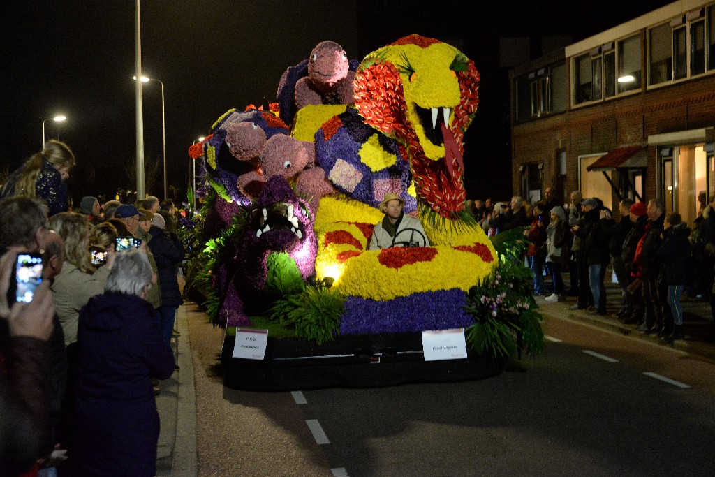 ../Images/Verlicht corso Noordwijkerhout 2019 055.jpg